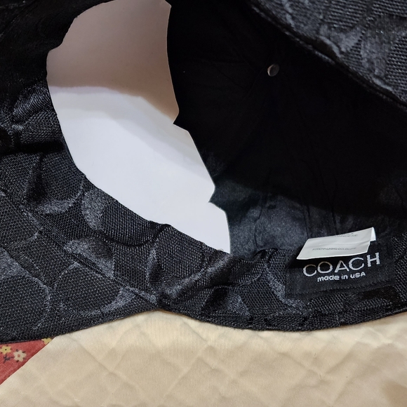 Buddle Women Items. - Picture 7 of 9